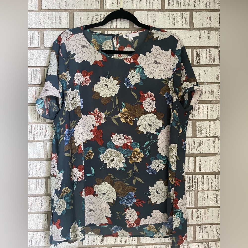 DR2 vintage Floral Top